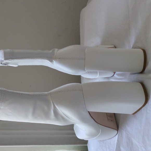 Everleigh White Stretch Platform Boots - Picture 5 of 6